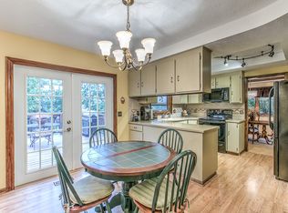 2211 S 153rd St, Omaha, NE 68144