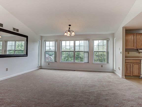 4th image of 1298 Bluejack Ln