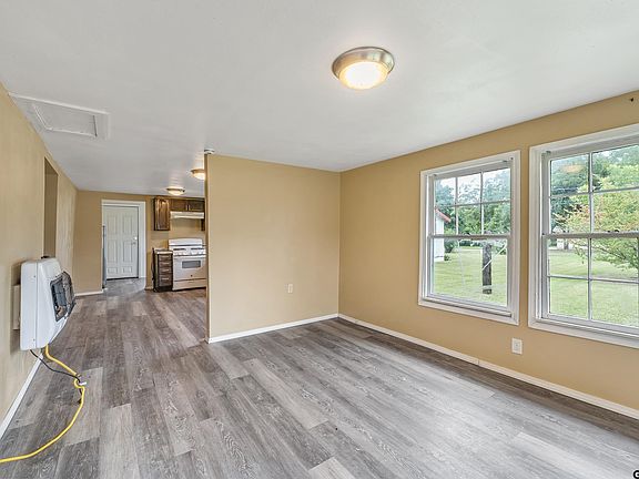 4th image of 306 Dorothy St