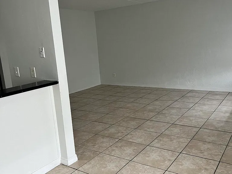415 N Halifax Ave #111 — Photo 12