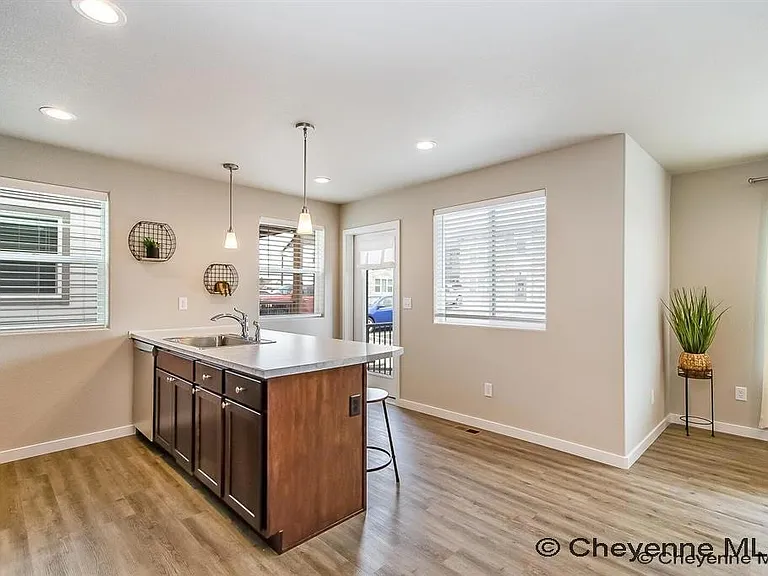 1380 Howling Moon Way #C — Photo 2