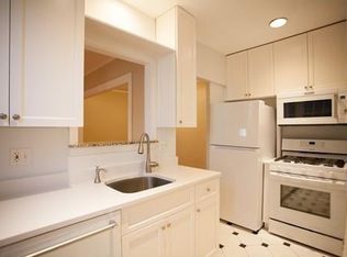 39 Linnaean St #5, Cambridge, MA 02138