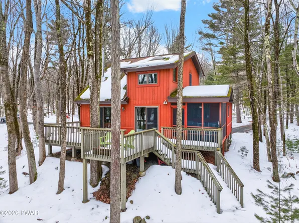 105 Tupelo Dr, Lords Valley, PA 18428