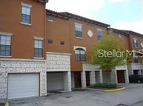 2 bed, 2.0 bath, 1386 sqft, $2,100 — Photo 1