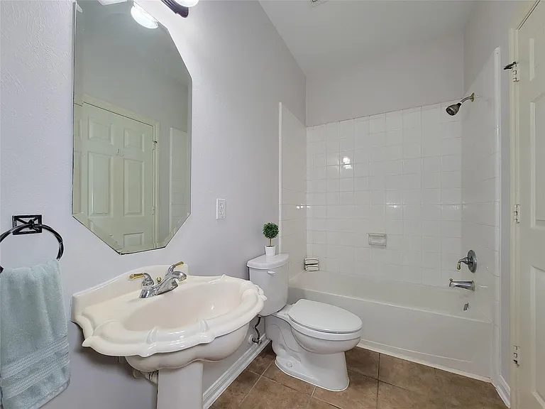 17715 Laguna Trail Dr — Photo 27