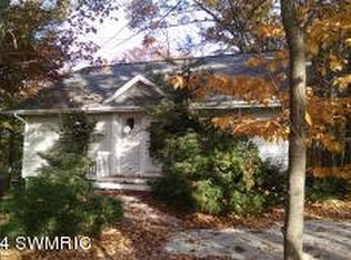 17447 Lake Michigan Dr, West Olive, MI 49460