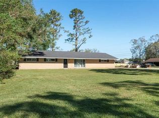 325 Barringer Dr, Ponchatoula, LA 70454