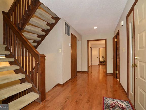 4th image of 9727 Swift Creek Ct