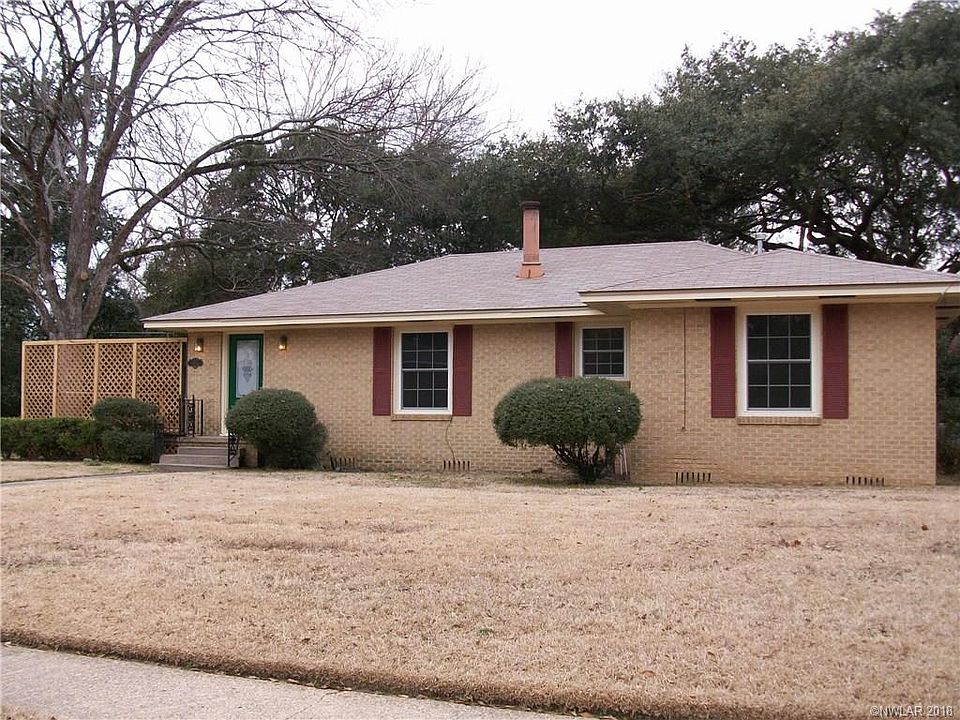1st image of 3516 Gilbert Dr