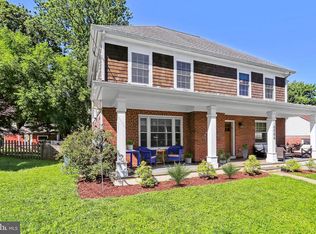 10006 Crestwood Rd, Kensington, MD 20895