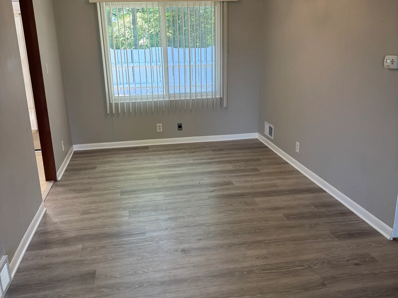 2 bed, 1000 sqft, $1,700 — Photo 2