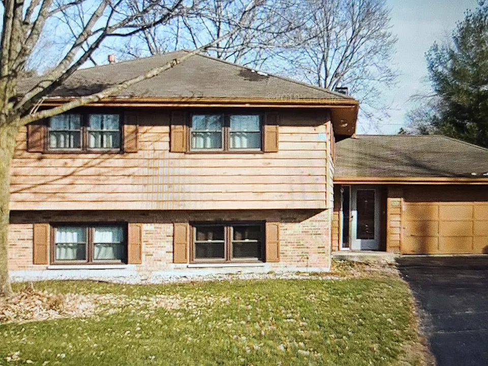 1200 Johnston Dr