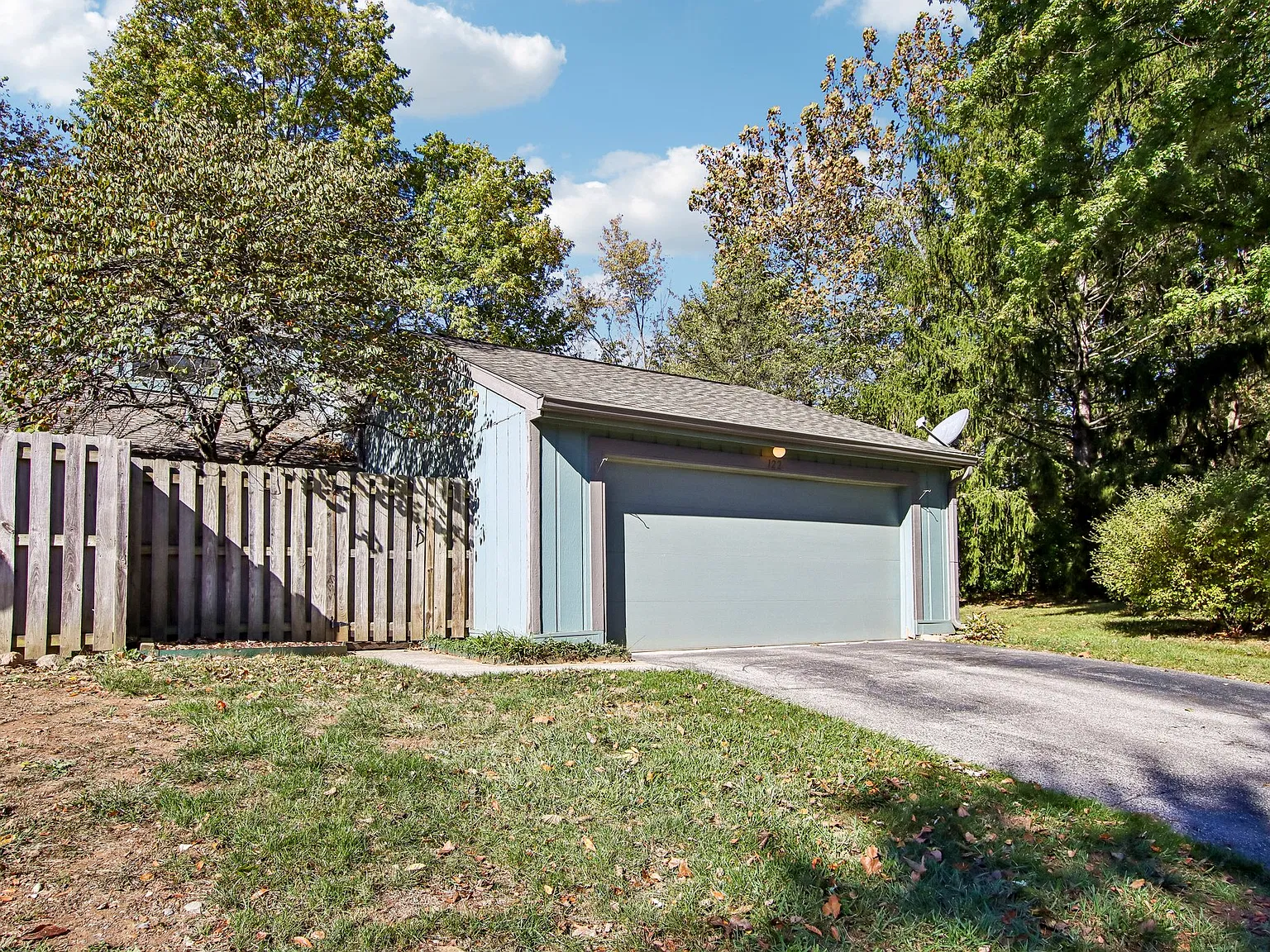 3 bed, 2.5 bath, 1826 sqft, $2,000 — Photo 4