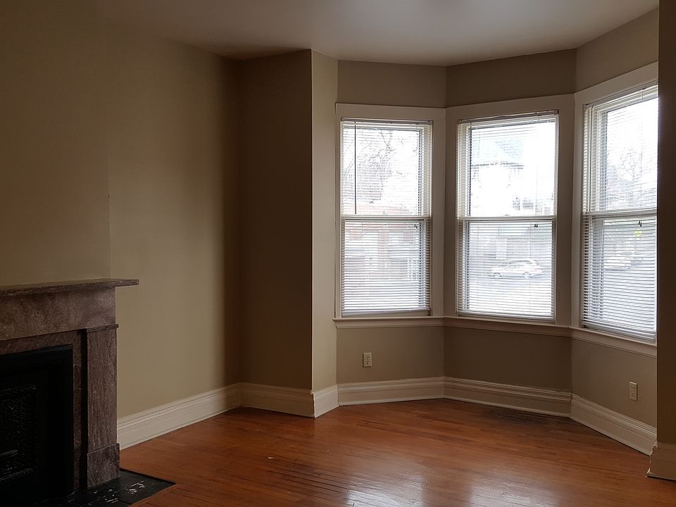 1st image of 520 N 10th St