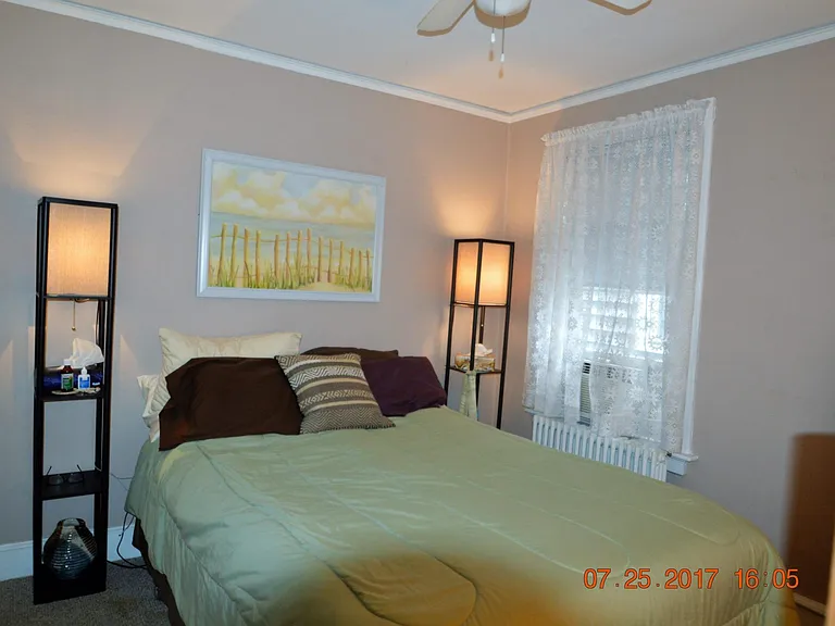 616 Thames St #3 — Photo 6