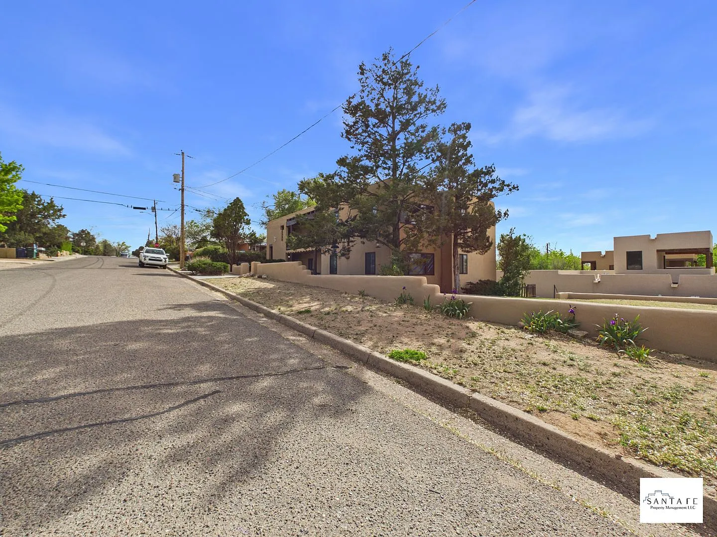 Sunset Street - 510 — Photo 2