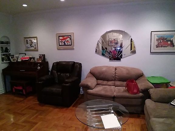4th image of 2214 E 29th St