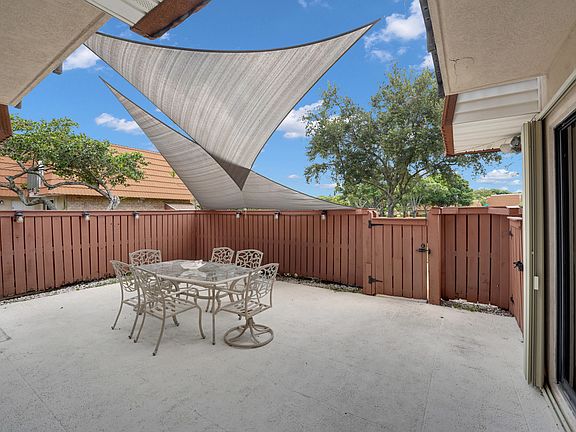 4th image of 2938 SW 12TH Street