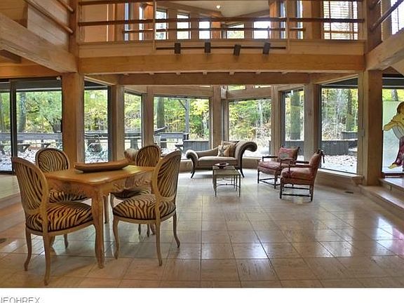 2nd image of 50 Creekview Cir