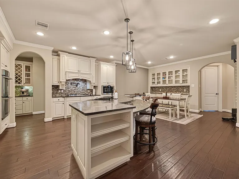 3835 Dortmund Dr — Photo 11