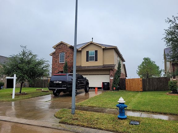 2nd image of 12559 Colony Hill Ln