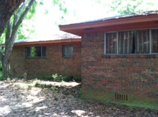 2206 W Madison Ave, Bastrop, LA 71220