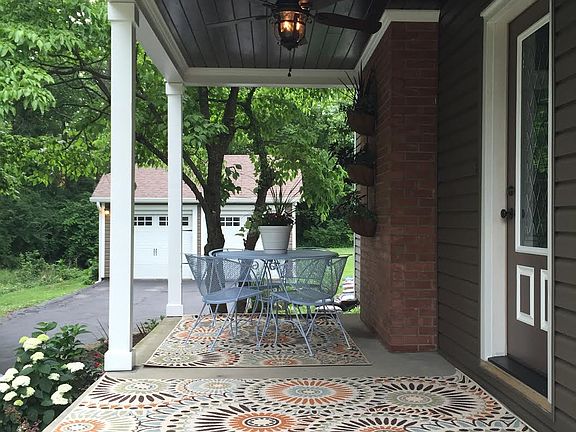 5th image of 1034 Maycliffe Pl