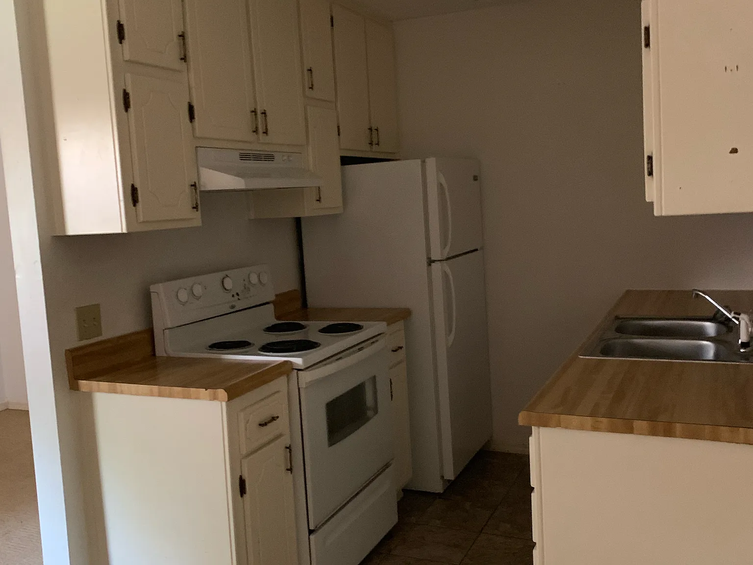 East Gate Apartments - 6 — Photo 3