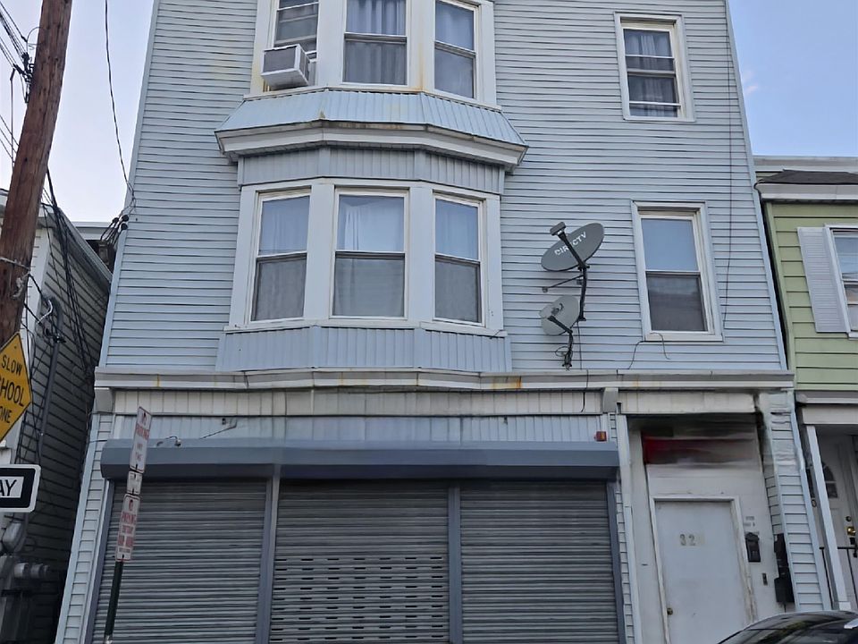 Building Photo 3