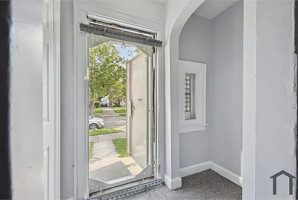 10135 Britain St — Photo 2