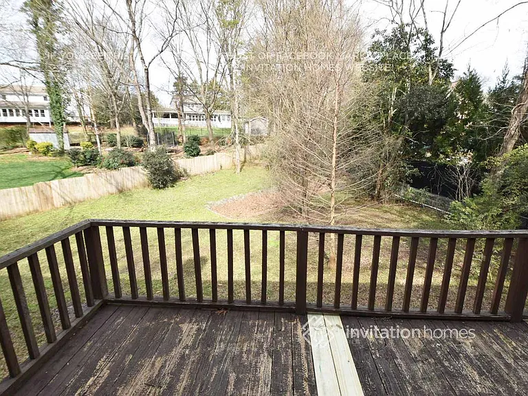 7131 Hillside Ln — Photo 9