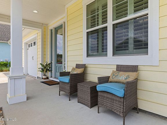 5th image of 3215 Bay Winds Drive