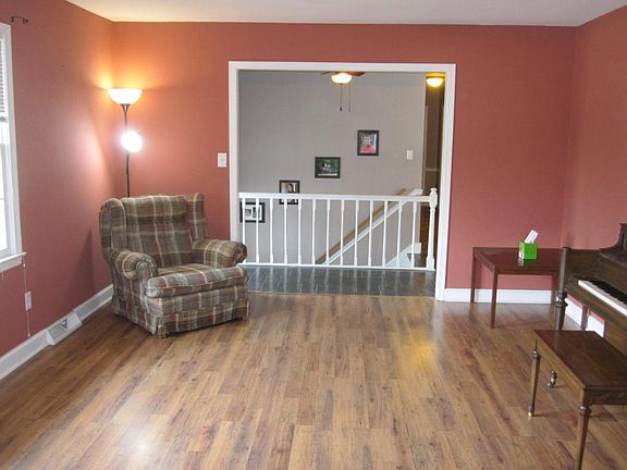 2nd image of 106 Eagle Dr