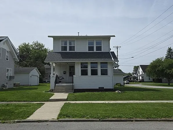 627 Foster St, Fostoria, OH 44830