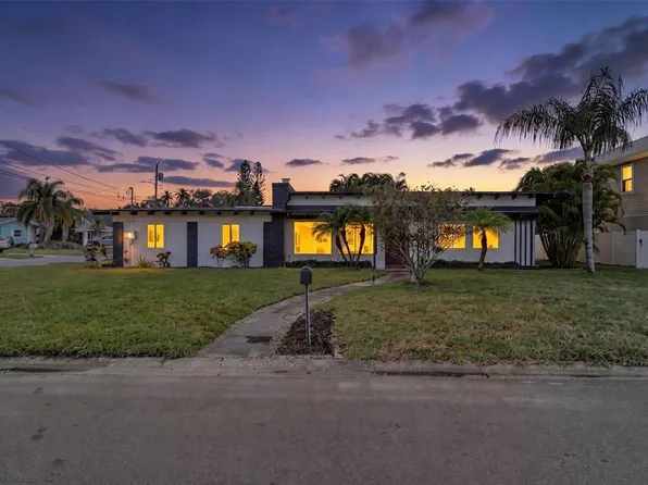 63 Palm Blvd, Dunedin, FL 34698