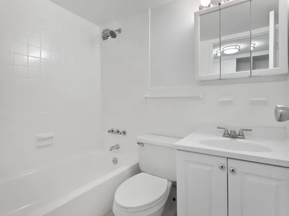 220 East 22nd Street 3K image 3 of 6