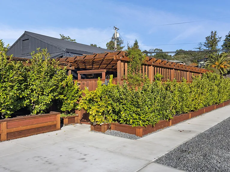 303 Bodega Ave — Photo 33