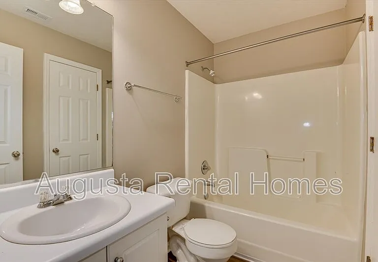7002 Reagan Cir #1 — Photo 28