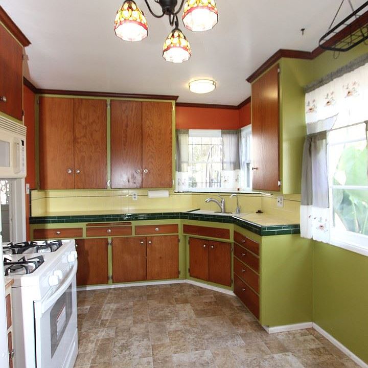 1st image of 808 Quail St