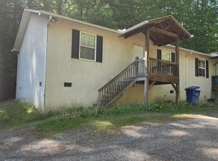 35 Stucco Rd, Waynesville, NC 28786