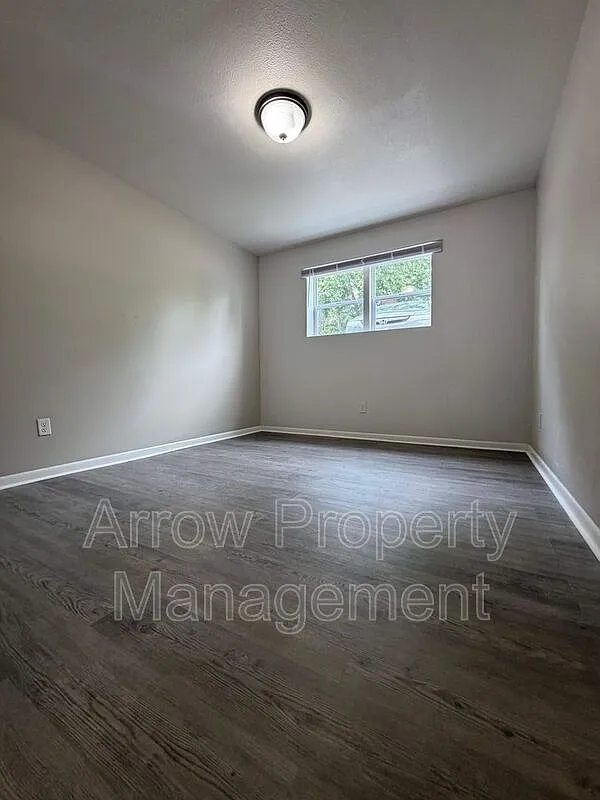 1 bed, 1.0 bath, $675 — Photo 4