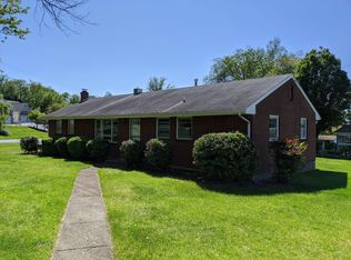 1229 Mountain View Rd, Vinton, VA 24179