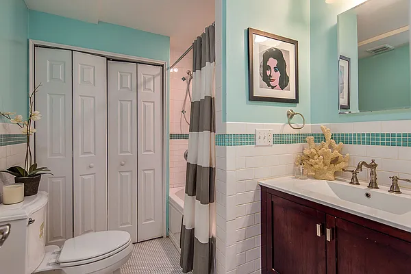 Sold by Nestseekers | media 12