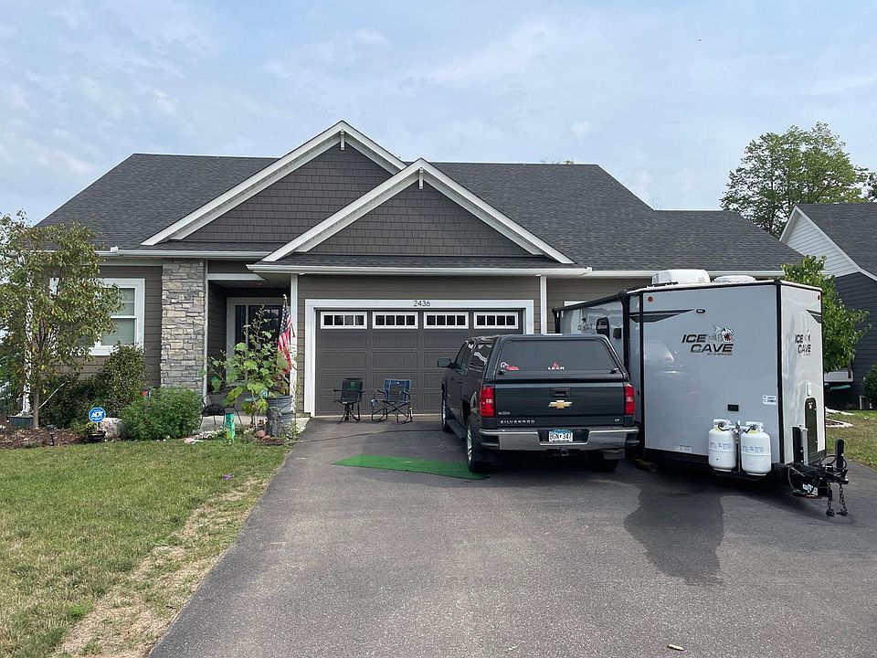 1st image of 2436 Woods Dr