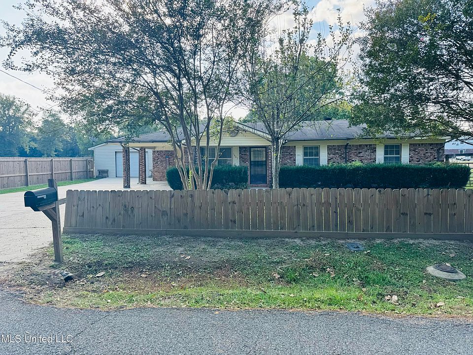 1st image of 1607 Lackey St