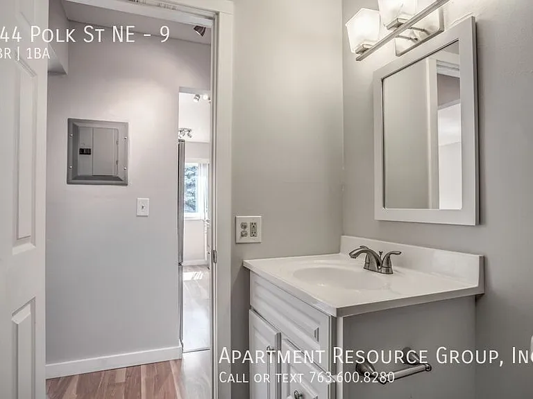 744 Polk St NE #9 — Photo 27