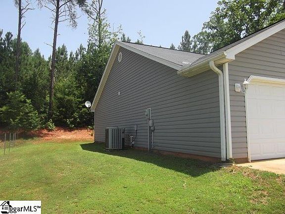 2nd image of 503 Brenna Ln