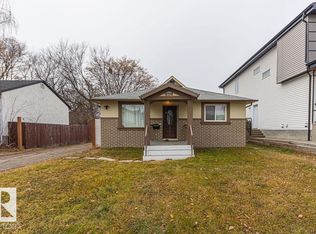 9738 152nd St NW, Edmonton, AB T5P 1X1