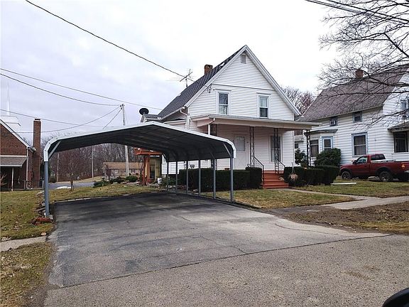 2nd image of 41 Adams St