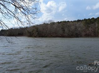 3111 Catawba Rd, Great Falls, SC 29055